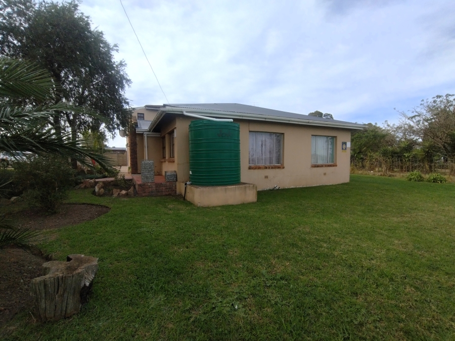 6 Bedroom Property for Sale in Kruisfontein Eastern Cape